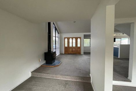 Photo of property in 6 Tokay Place, Huapai, Kumeu, 0810