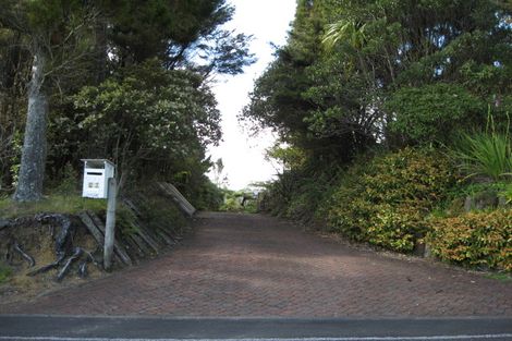 Photo of property in 260 Forest Hill Road, Waiatarua, Auckland, 0612