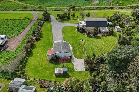 Photo of property in 97b Te Mahoe Road, Mokau, 4376