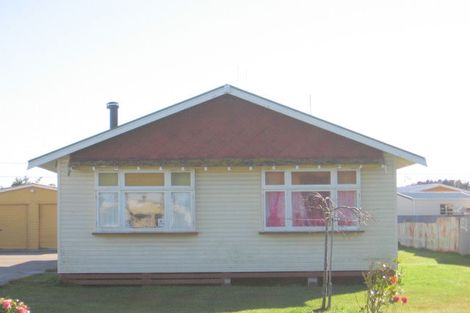 Photo of property in 21 Norton Street, Foxton Beach, Foxton, 4815