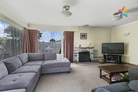 Photo of property in 10 Holyoake Crescent, Avalon, Lower Hutt, 5011