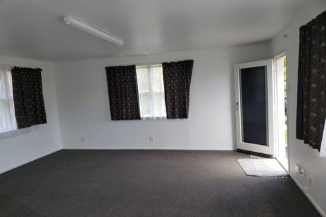 Photo of property in 15 Linwood Avenue, Forrest Hill, Auckland, 0620