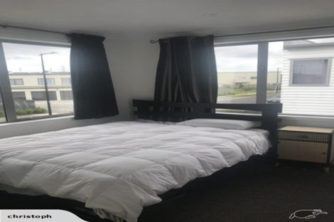 Photo of property in 49 Hollowout Street, Takanini, 2112