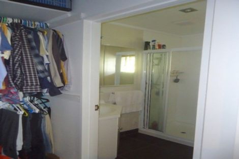 Photo of property in 1/11 Sunnynook Road, Forrest Hill, Auckland, 0620