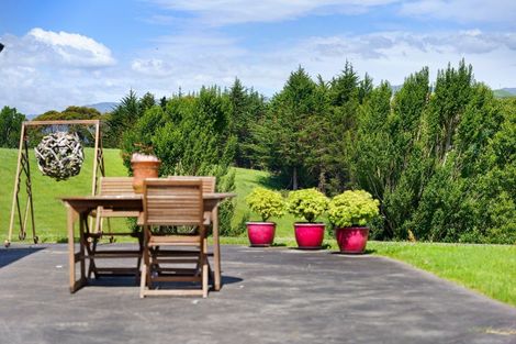 Photo of property in 205 Taylors Road, Otaki, 5583