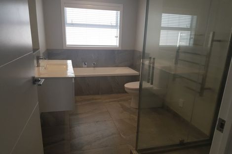 Photo of property in 48 Cupples Street, Papamoa Beach, Papamoa, 3118