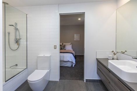 Photo of property in 2 Maurice Knowles Lane, Cashmere, Christchurch, 8022