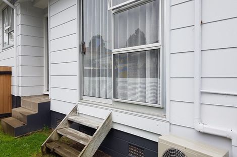 Photo of property in 5 Tangelo Place, Bucklands Beach, Auckland, 2012