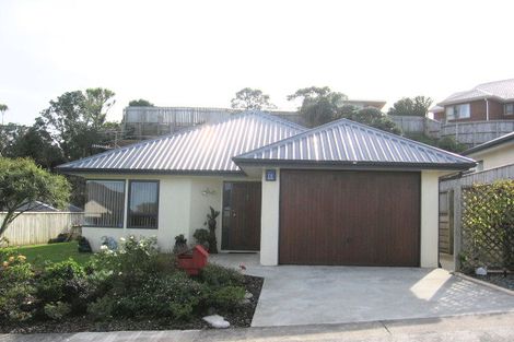 Photo of property in 3a Peter Button Place, Johnsonville, Wellington, 6037