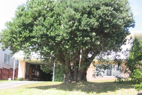 Photo of property in 62 Churchill Road, Murrays Bay, Auckland, 0630