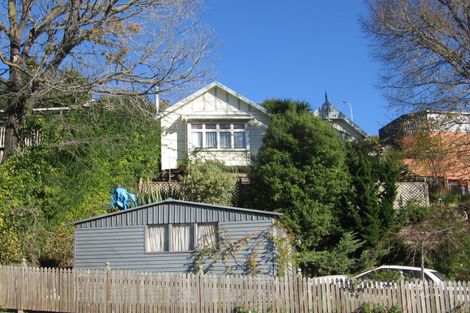 Photo of property in 74 Shakespeare Road, Bluff Hill, Napier, 4110