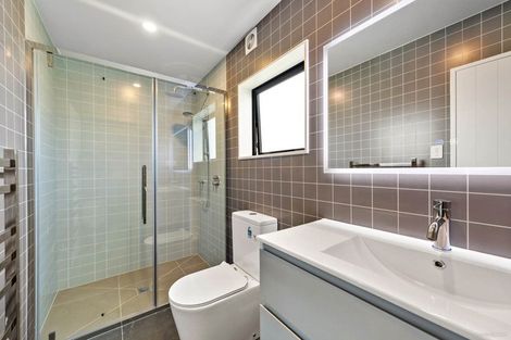Photo of property in 11d Rene Place, Sunnyhills, Auckland, 2010