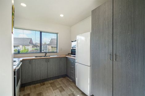 Photo of property in 10/18 Williams Road, Hobsonville, Auckland, 0618