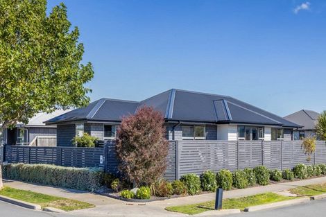 Photo of property in 7 Nga Tupuna Street, Pegasus, 7612