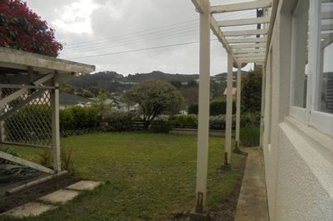 Photo of property in 25 Burrows Avenue, Karori, Wellington, 6012