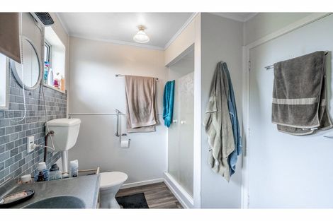 Photo of property in 66 Renfrew Street, Waikiwi, Invercargill, 9810