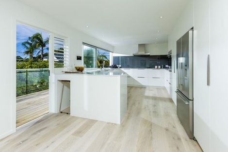 Photo of property in 15 The Strand, Takapuna, Auckland, 0622