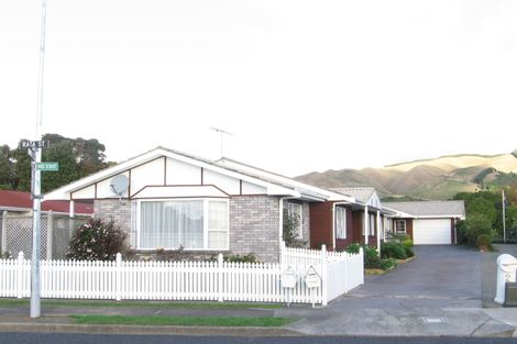 Photo of property in 24a Rata Street, Waikanae, 5036