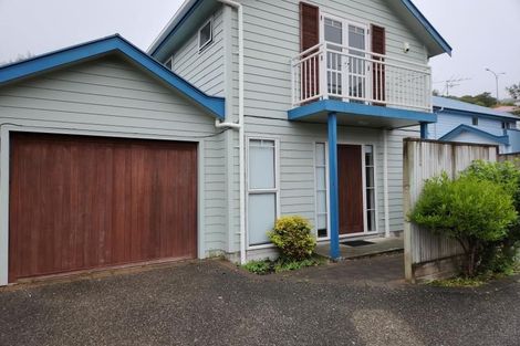 Photo of property in 2/15 Petherick Crescent, Johnsonville, Wellington, 6037