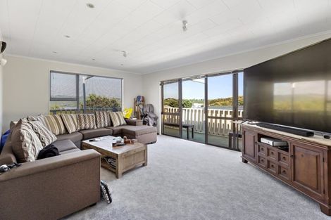 Photo of property in 20 Eskdale Road, Papakowhai, Porirua, 5024