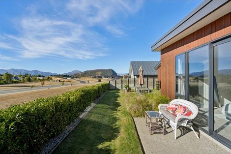 Photo of property in 13 Campbell Road, Wanaka, 9305