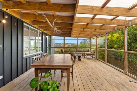 Photo of property in 592 Kanohi Road, Kaukapakapa, 0873