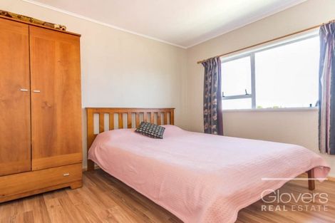 Photo of property in 72 Astley Avenue, New Lynn, Auckland, 0600