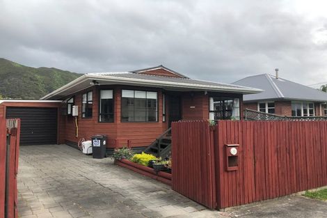 Photo of property in 11 Fergusson Street, Waterloo, Lower Hutt, 5011
