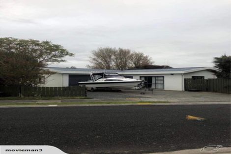 Photo of property in 30 Barbara Grove, Papamoa Beach, Papamoa, 3118