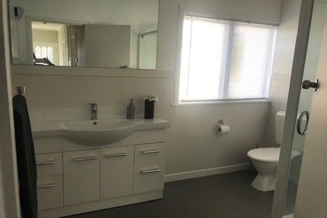 Photo of property in 1/7 Nigel Road, Browns Bay, Auckland, 0630