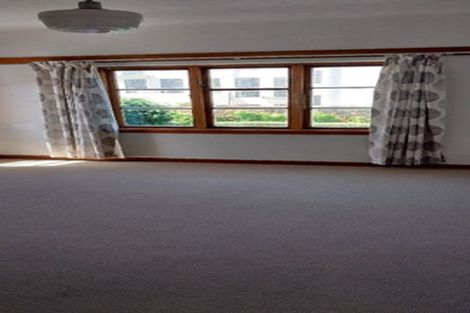 Photo of property in San Marino Apartments, 4/4 Oak Park Avenue, Te Aro, Wellington, 6011