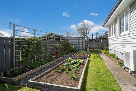 Photo of property in 27 Richmond Street, Cambridge, 3434