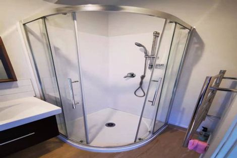 Photo of property in 30 Darcy Place, Massey, Auckland, 0614