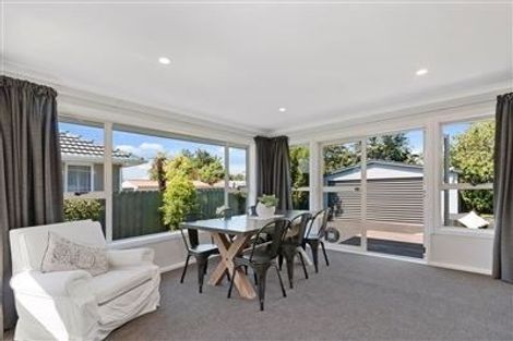 Photo of property in 16 Everest Street, Burnside, Christchurch, 8053
