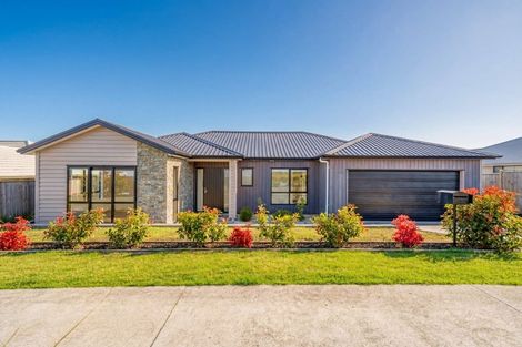 Photo of property in 7 Awa Avenue, Helensville, 0800