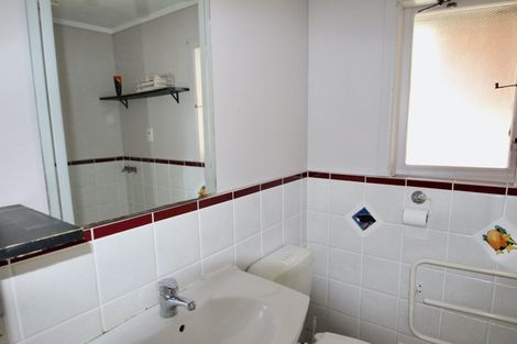 Photo of property in 2/24 West End Road, Herne Bay, Auckland, 1022