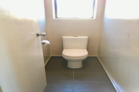 Photo of property in 1/143 Te Irirangi Drive, Flat Bush, Auckland, 2019