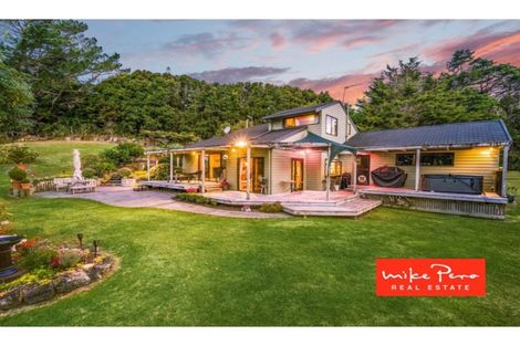 Photo of property in 168 Carter Road, Oratia, Auckland, 0604