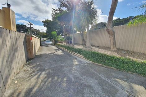 Photo of property in 2/4 South Street, Papakura, 2110