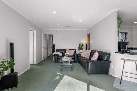 Photo of property in 8 Elmbridge Place, Owhata, Rotorua, 3010