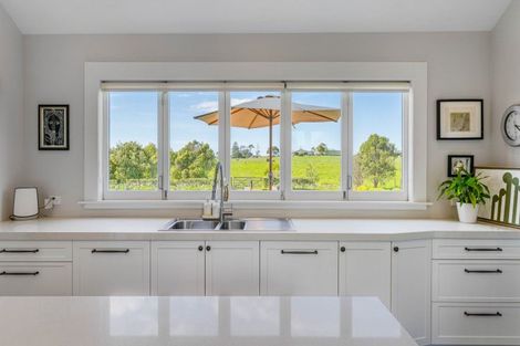 Photo of property in 111 Wharf Road, Clarks Beach, Pukekohe, 2679