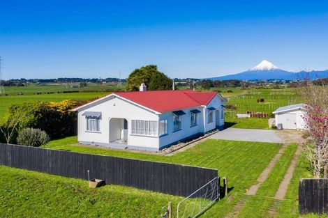 Photo of property in 250 Te Arei Road, Huirangi, New Plymouth, 4373