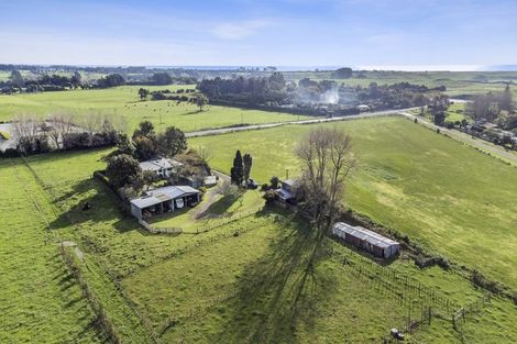 Photo of property in 41 Mountain Road, Sentry Hill, New Plymouth, 4373