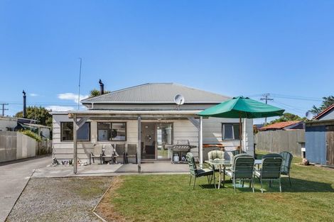 Photo of property in 63 Wakefield Street, Westport, 7825