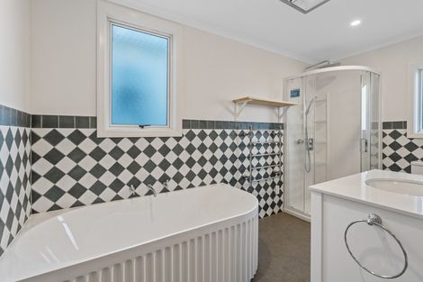 Photo of property in 41 Glenpark Avenue, Mornington, Dunedin, 9011