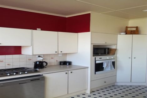 Photo of property in 9 Birch Street, Tuatapere, 9620