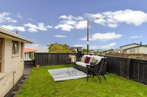Photo of property in 2a Laurel Grove, Maungaraki, Lower Hutt, 5010