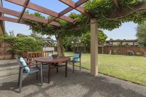 Photo of property in 90 Rowesdale Drive, Ohauiti, Tauranga, 3112
