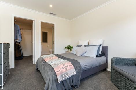 Photo of property in 17 Prestwich Rise, Churton Park, Wellington, 6037