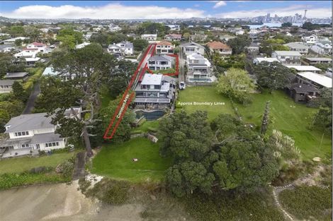 Photo of property in 2/61 Beresford Street, Bayswater, Auckland, 0622